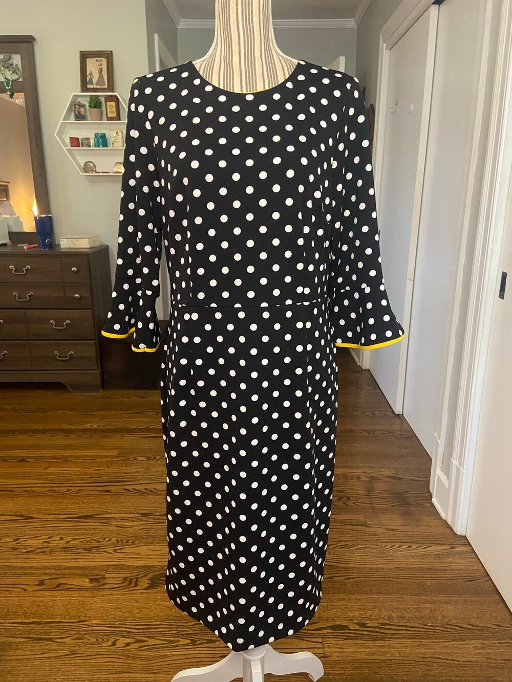 Shelby & Palmer black/white polka dot dress w/ yellow piping and 3/4 sleeve